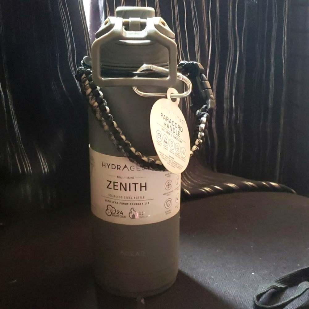 Hydragear 40 Ounce HOT COLD Water Bottle Thermos Paracord Carabiner 10 Functions